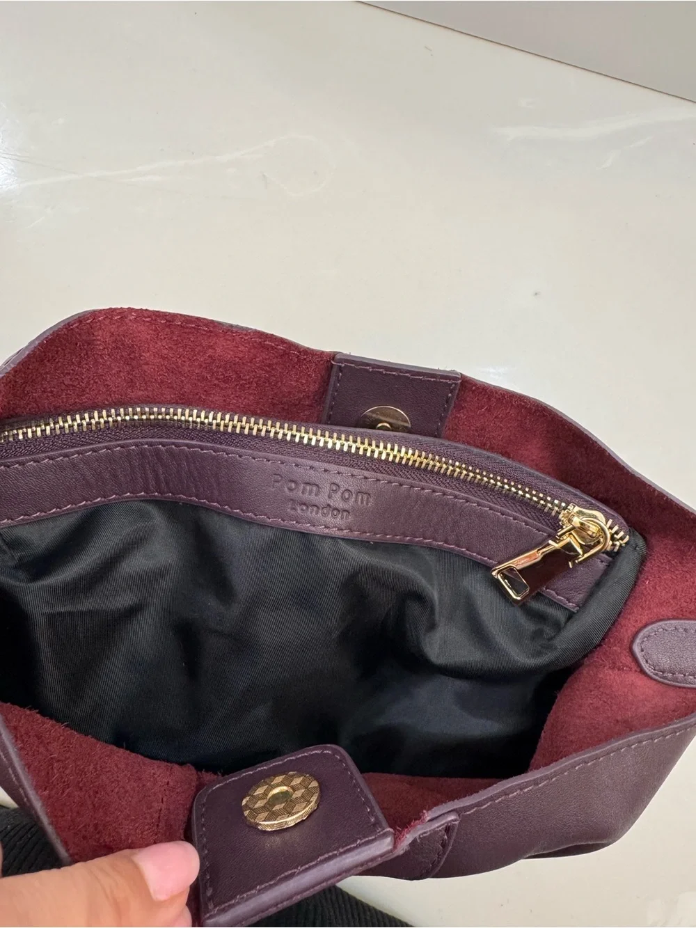 Pom Pom London - Lambeth Leather Shoulder Bag in Plum